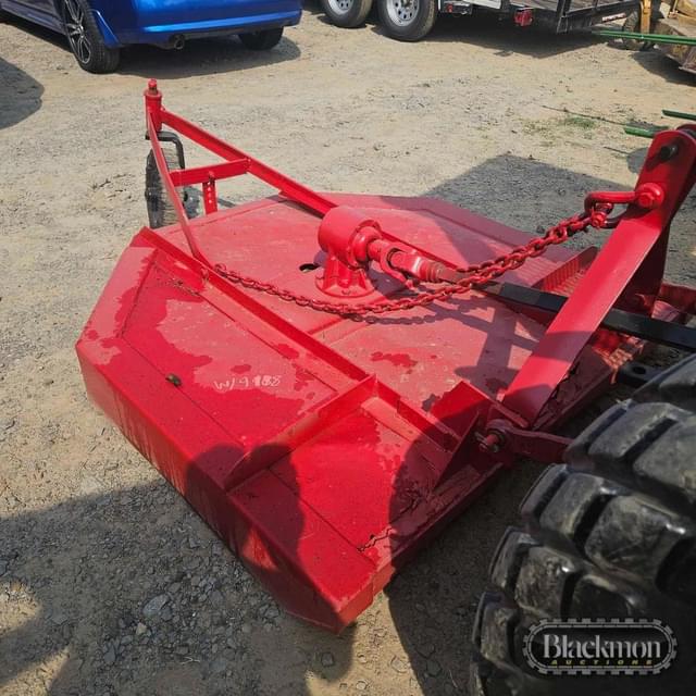 Image of International Harvester 364 equipment image 4