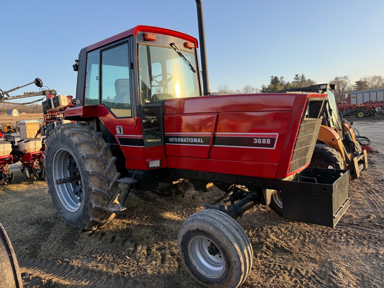 International Harvester 3688 Equipment Image0