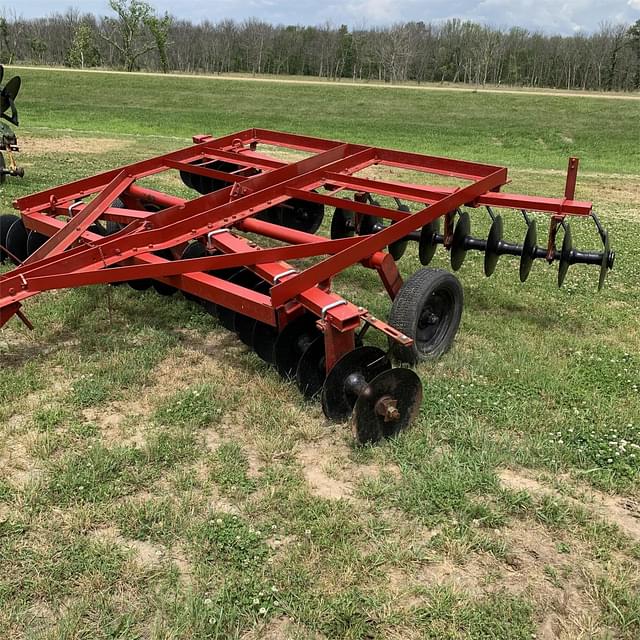 Image of International Harvester 37 equipment image 1