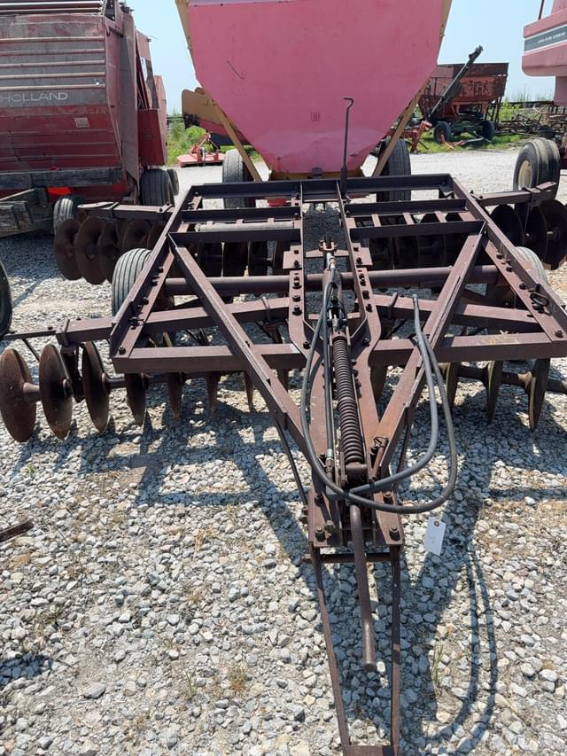 Image of International Harvester 37 equipment image 1
