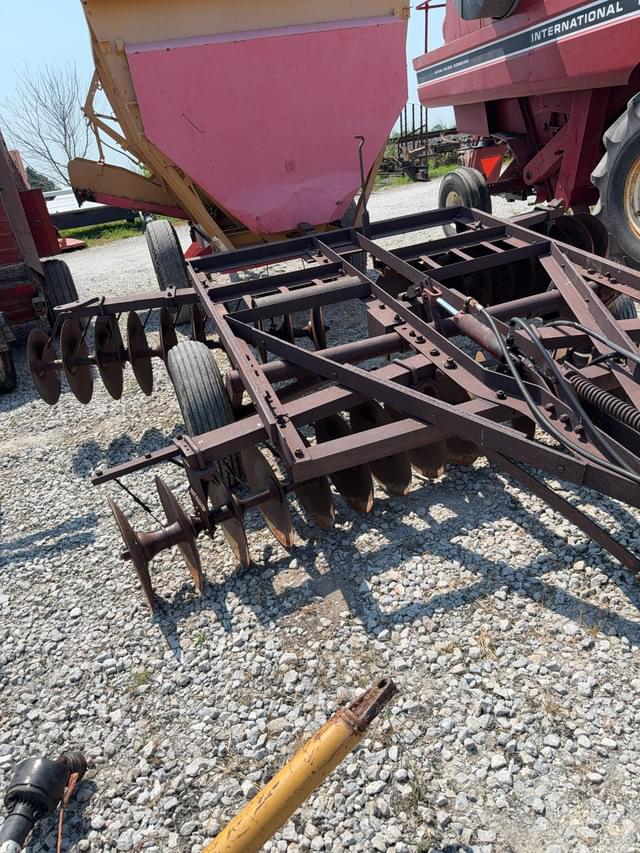 Image of International Harvester 37 equipment image 2