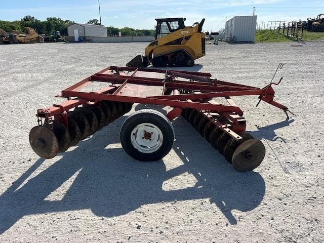 Image of International Harvester 37 equipment image 1