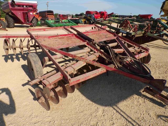 Image of International Harvester 37 equipment image 2
