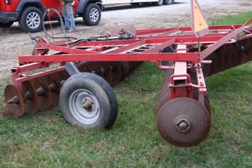 Main image International Harvester 37