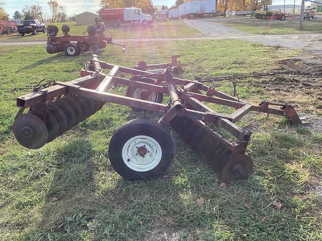 Image of International Harvester 37 equipment image 1