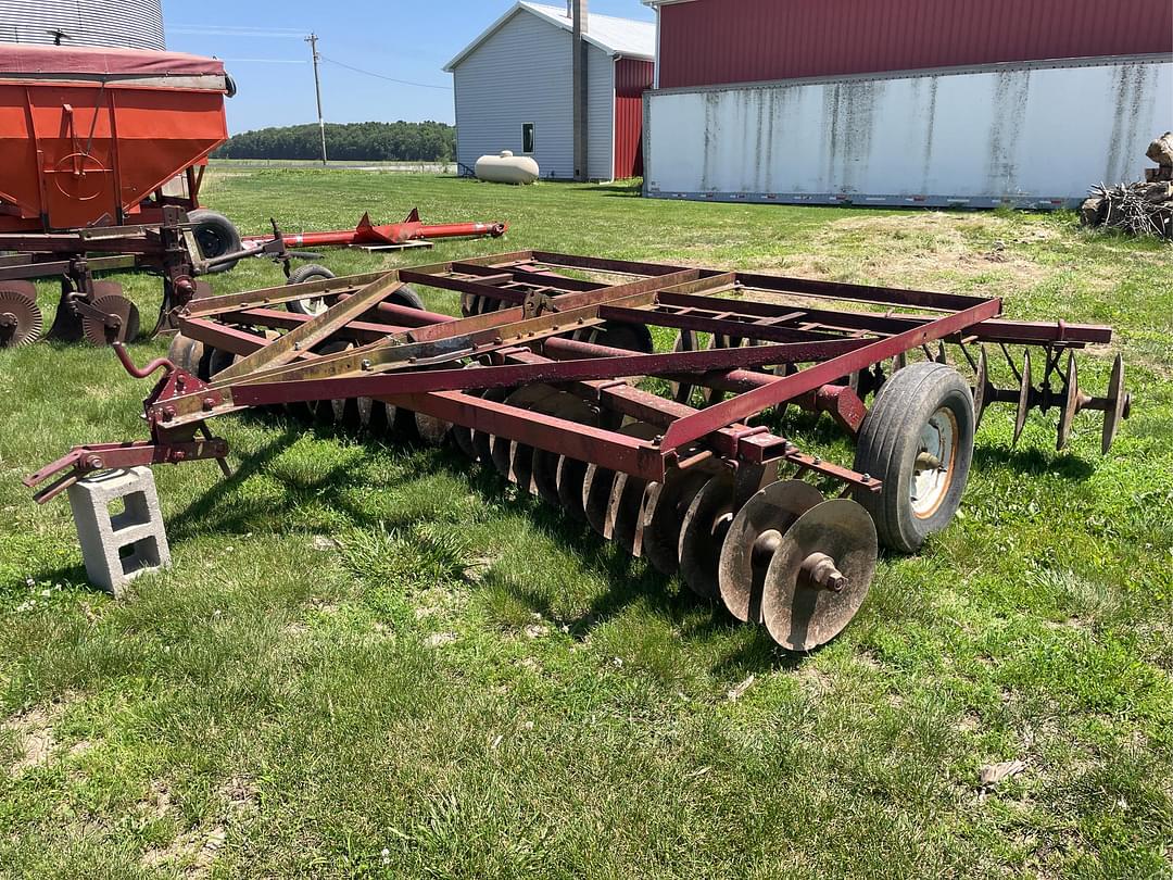 Image of International Harvester 37 Primary image