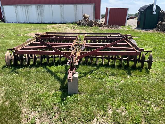 Image of International Harvester 37 equipment image 1