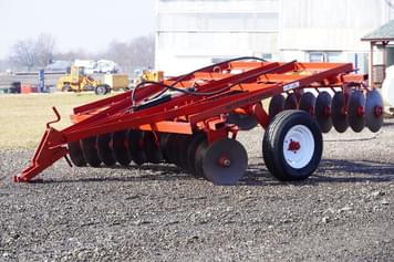 Main image International Harvester 37