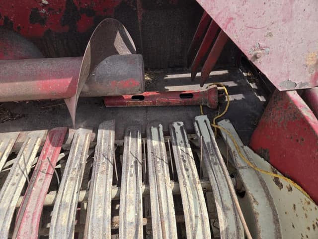 Image of International Harvester 37 equipment image 2