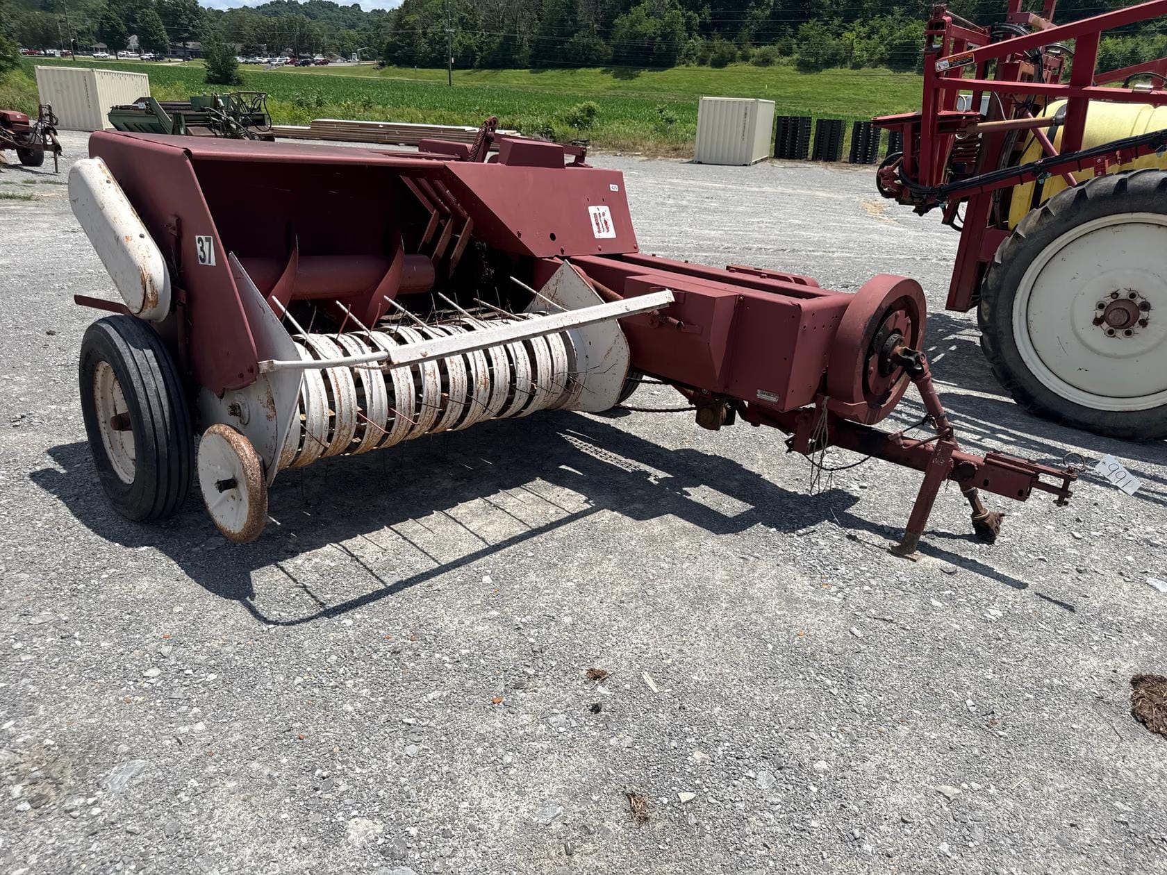 International Harvester 37 Equipment Image0