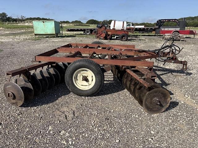 Image of International Harvester 3780 equipment image 1