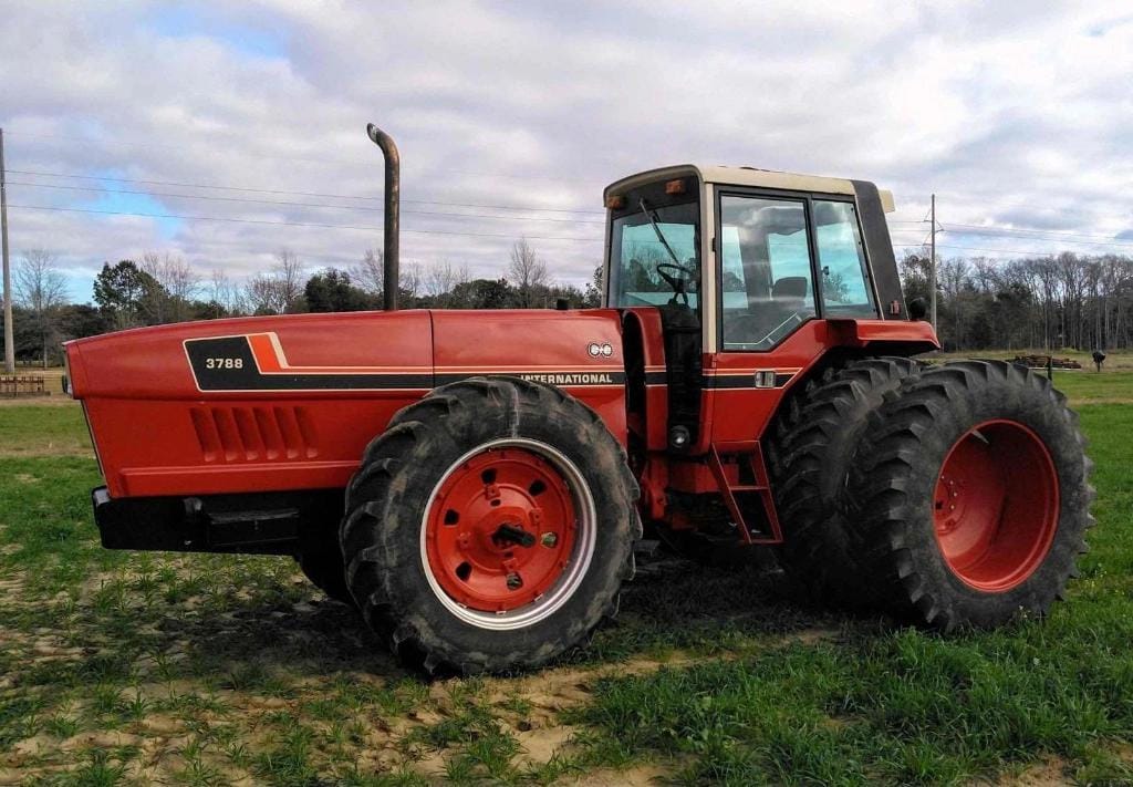 Main image International Harvester 3788