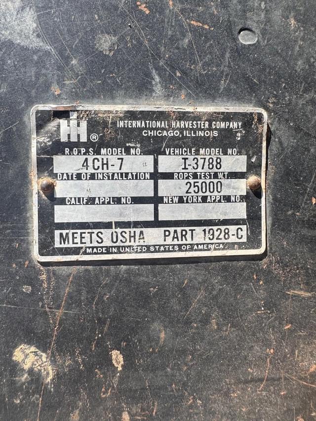 Image of International Harvester 3788 equipment image 1