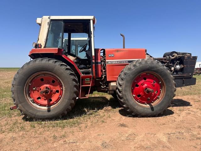 Image of International Harvester 3788 equipment image 2