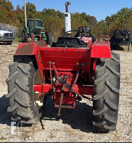 Image of International Harvester 384 equipment image 3