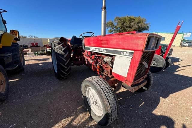 Image of International Harvester 384 equipment image 2