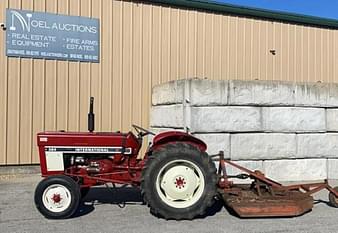 International Harvester 384 Equipment Image0