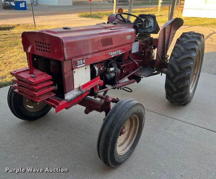 Main image International Harvester 384