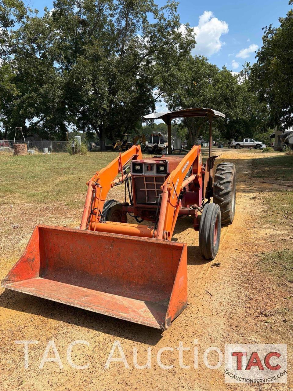 Image of International Harvester 385 Primary image