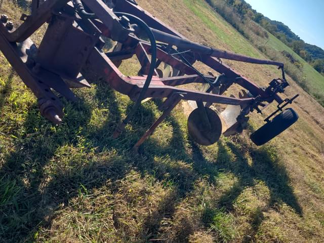 Image of International Harvester 550 equipment image 2