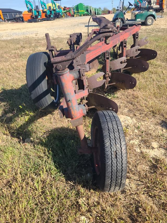 Image of International Harvester 550 equipment image 4