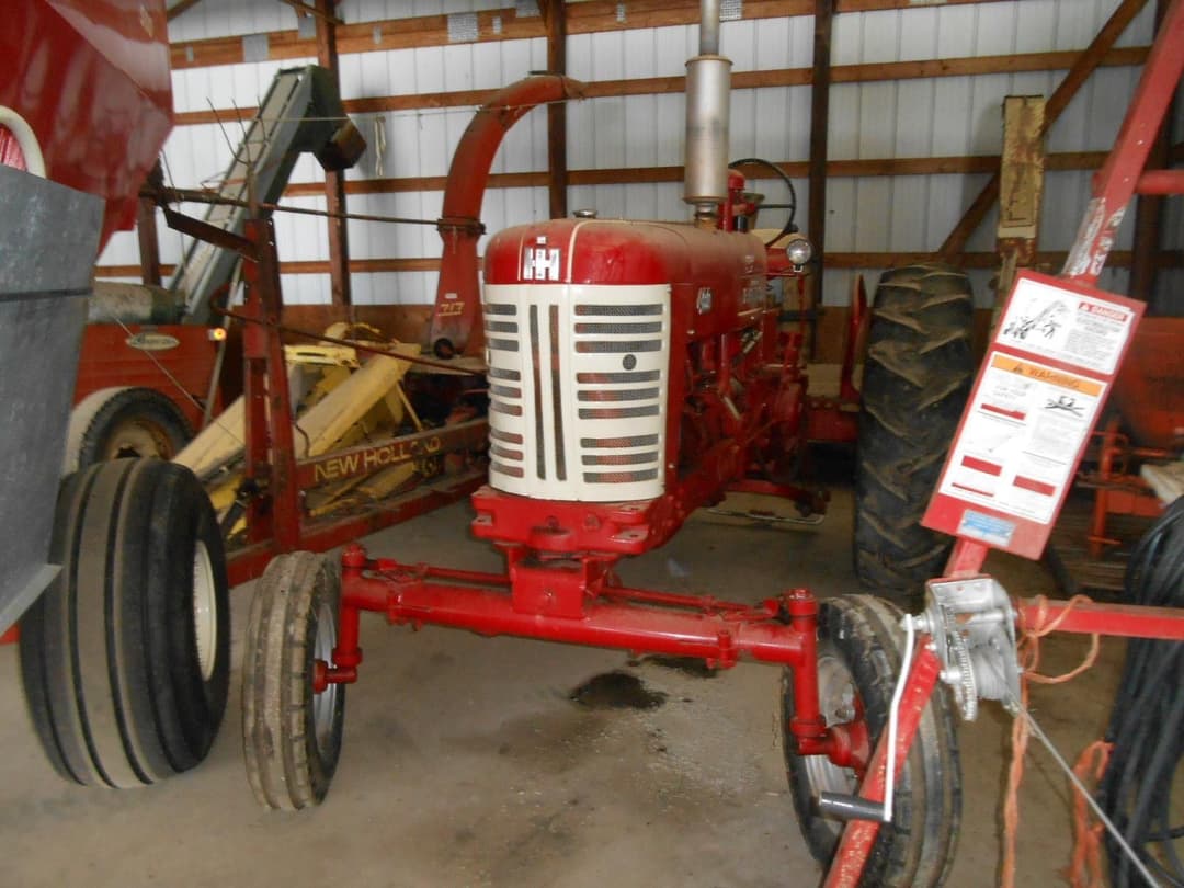 Image of Farmall 400 Image 0