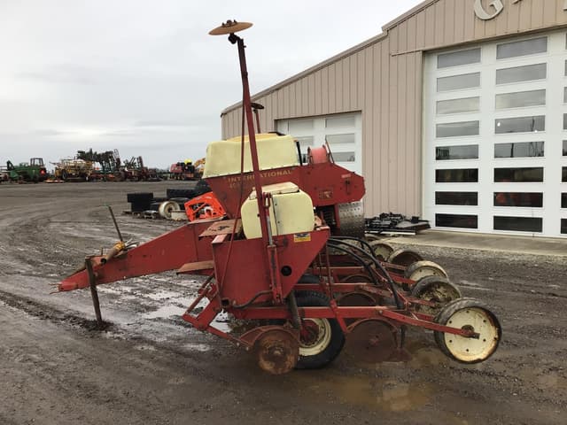 Image of International Harvester 400 Cyclo equipment image 3