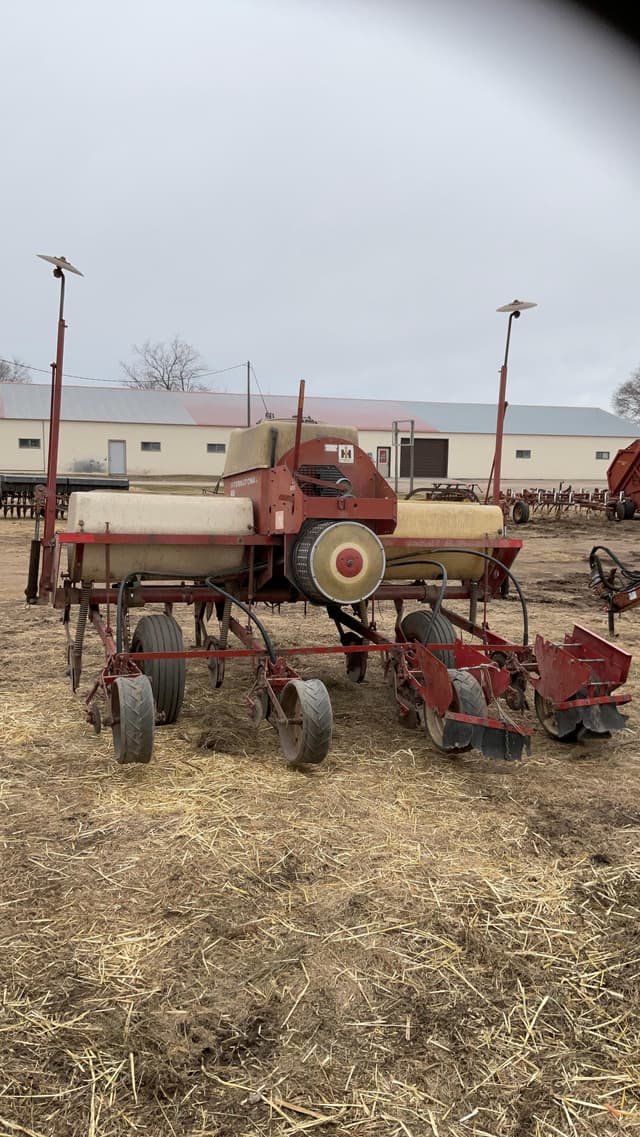 Image of International Harvester 400 Cyclo equipment image 4