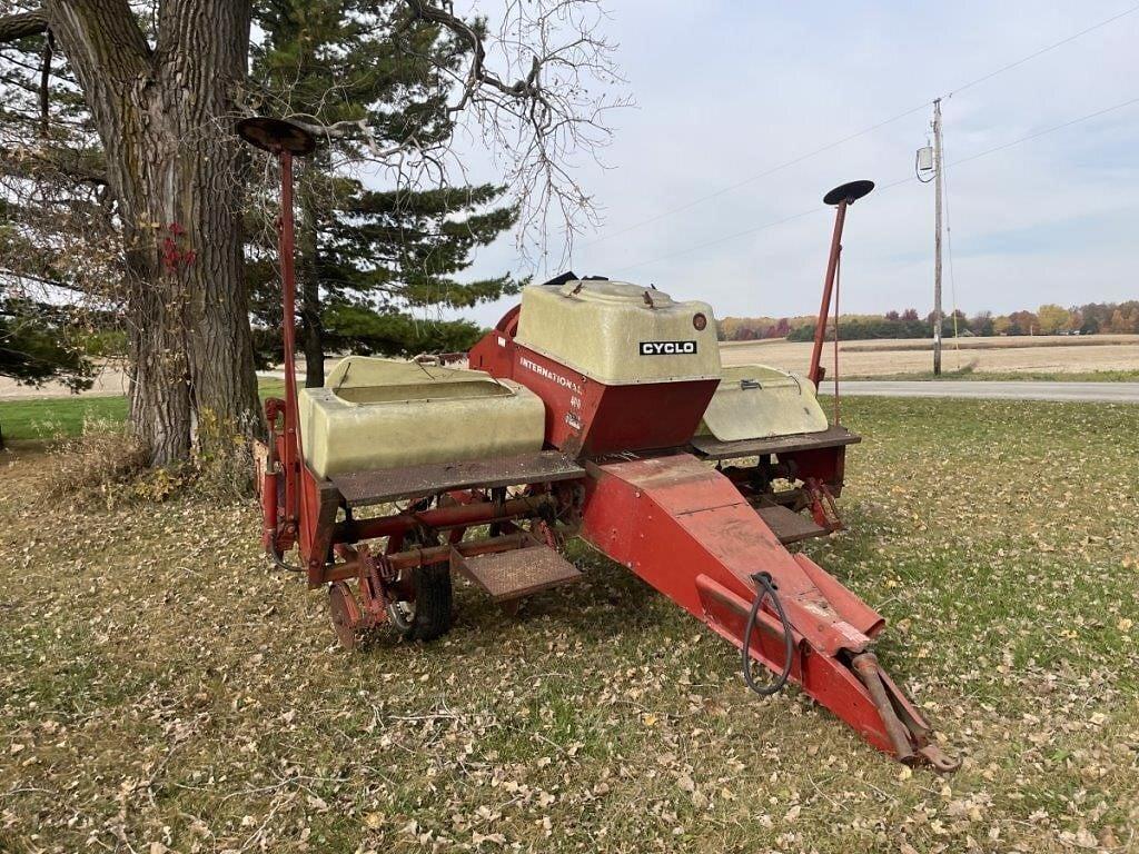 Image of International Harvester 400 Primary image