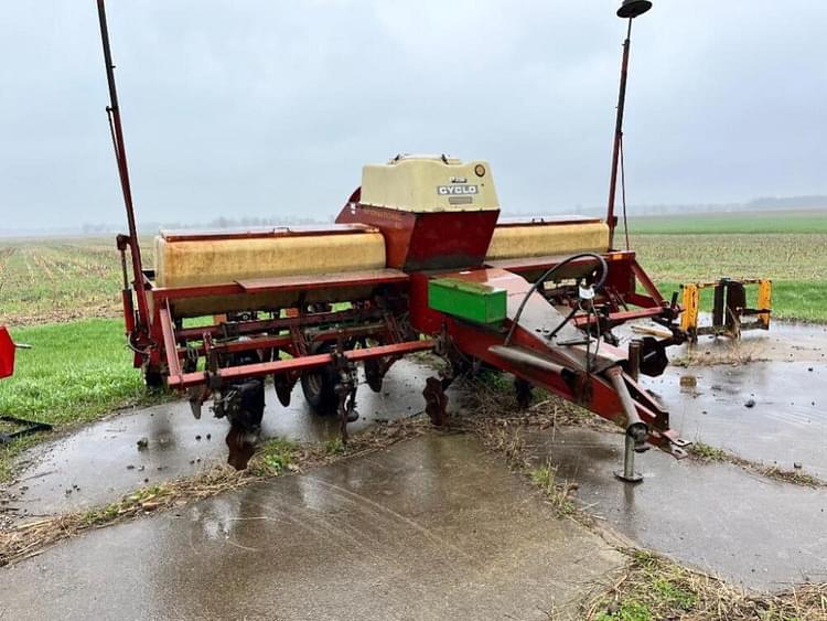 Main image International Harvester 400 5