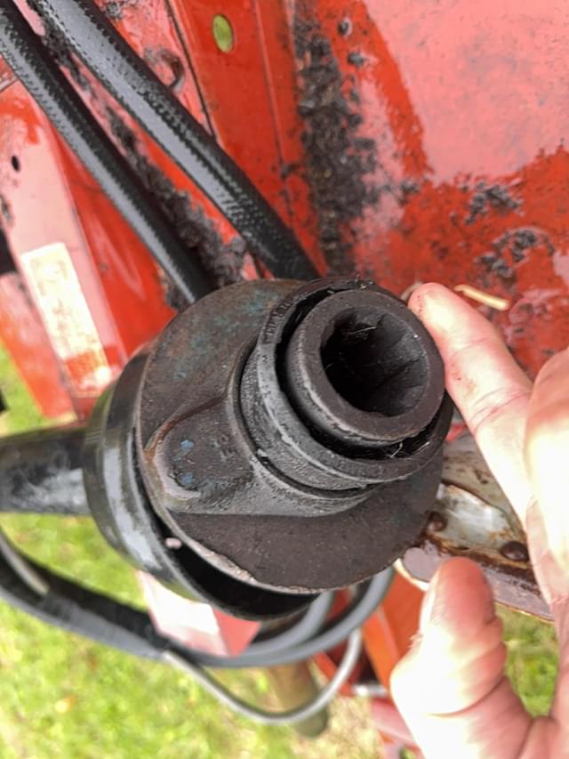 Image of International Harvester 400 Cyclo equipment image 3