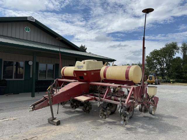 Image of International Harvester 400 Cyclo equipment image 2