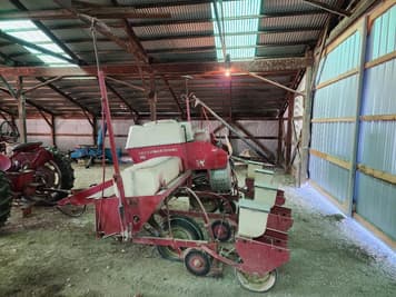 Main image International Harvester 400