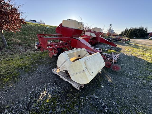 Image of International Harvester 400 Cyclo equipment image 1