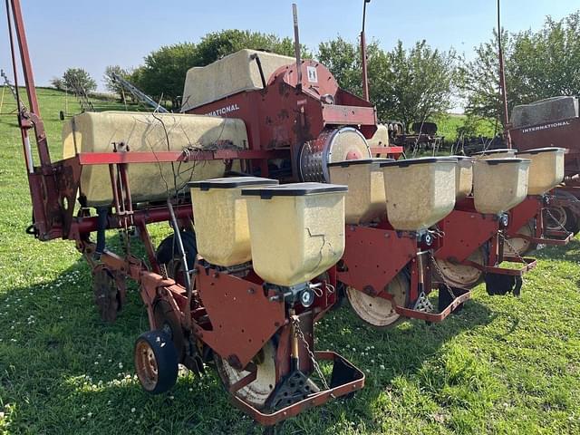 Image of International Harvester 400 Cyclo equipment image 3