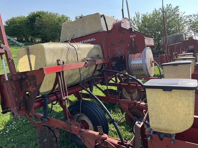Image of International Harvester 400 Cyclo equipment image 4