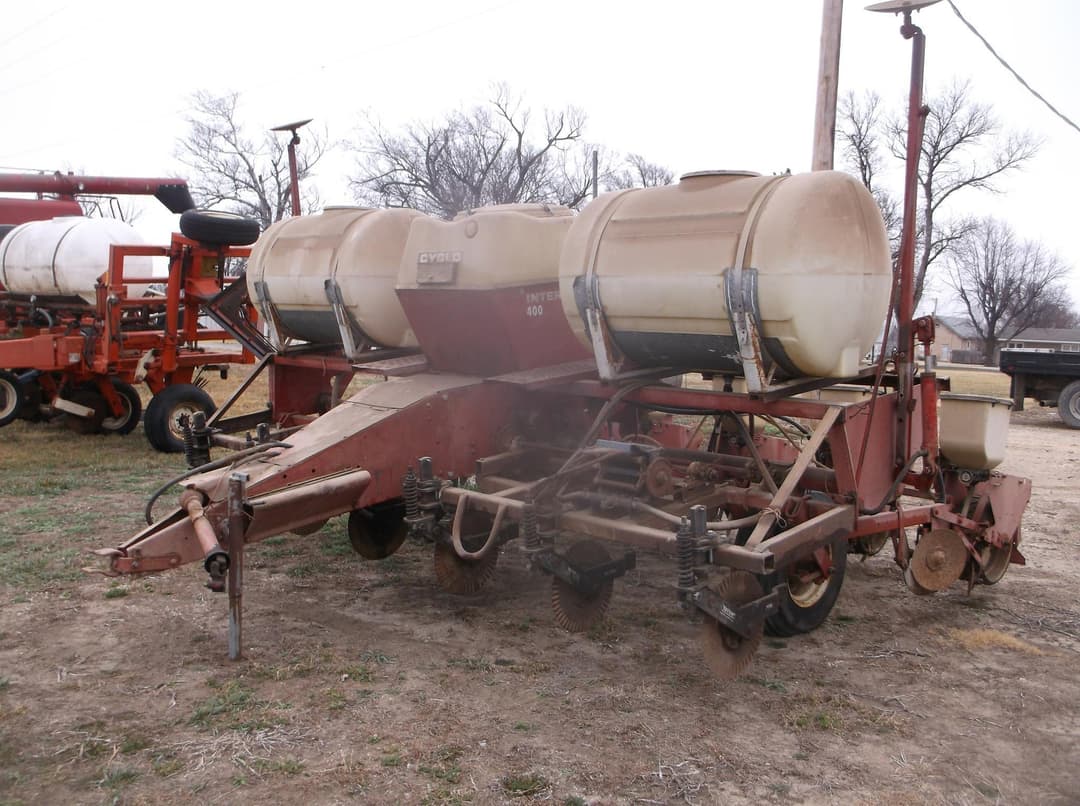 Image of International Harvester 400 Image 0