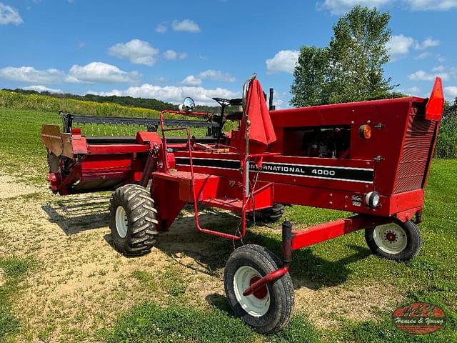 Image of International Harvester 4000 equipment image 3