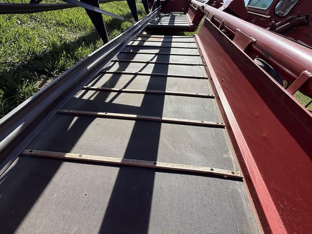 Image of International Harvester 4000 equipment image 3