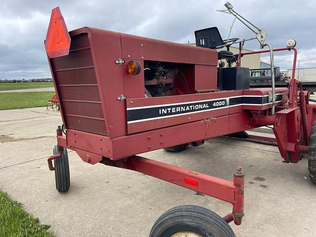 Image of International Harvester 4000 equipment image 4
