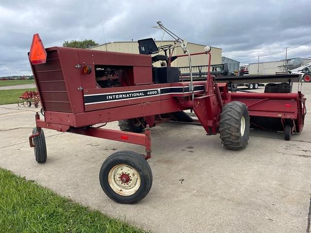 Image of International Harvester 4000 equipment image 3
