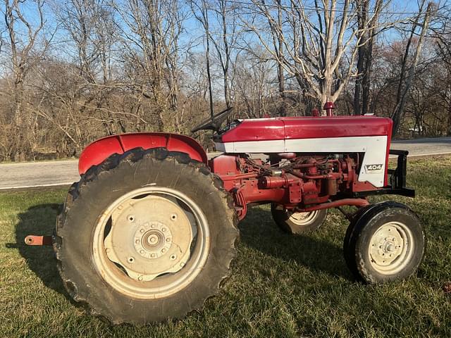 Image of International Harvester 404 equipment image 1