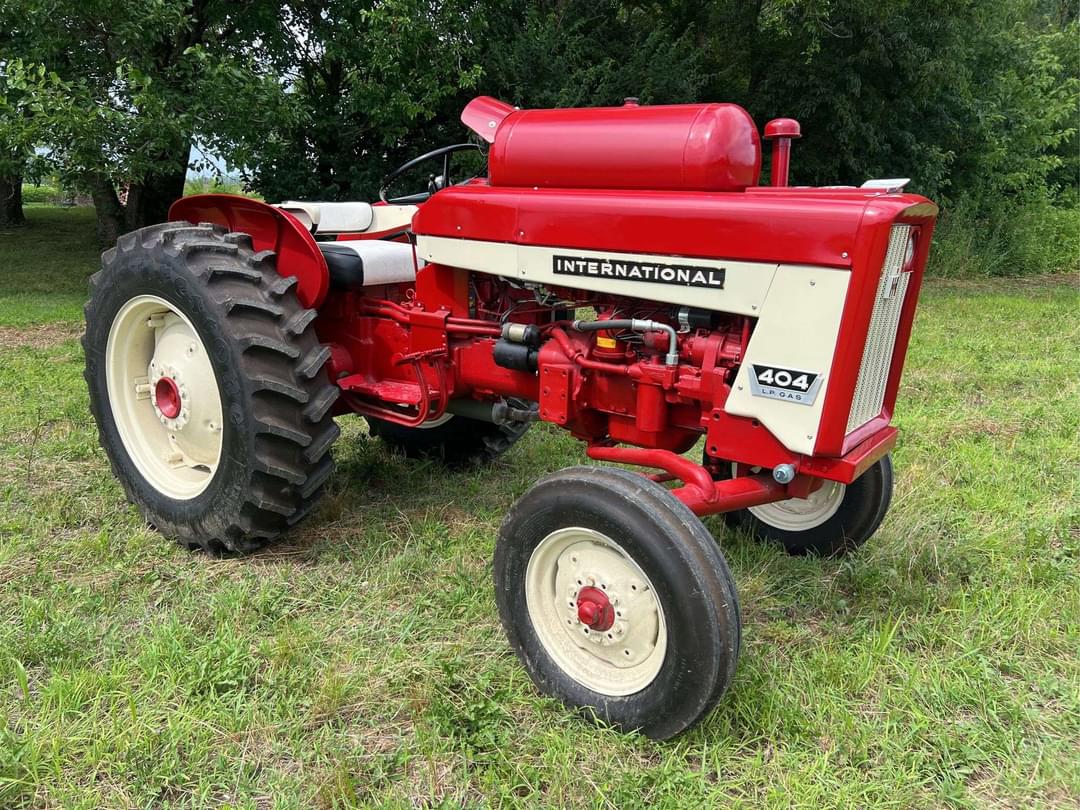 Image of International Harvester 404 Primary image