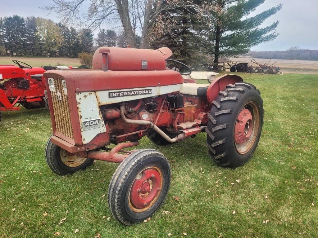 Main image International Harvester 404