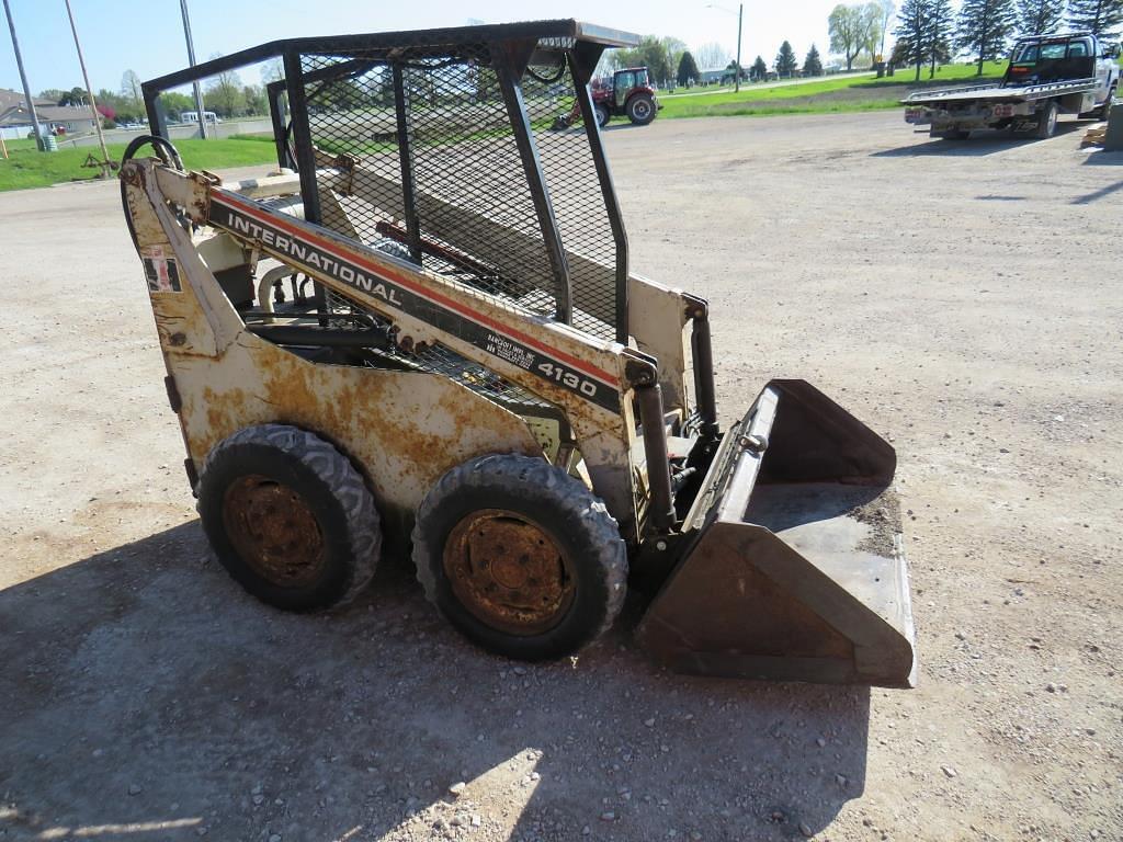 Image of International Harvester 4130 Primary image