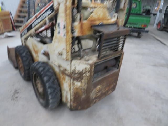 Image of International Harvester 4130 equipment image 3