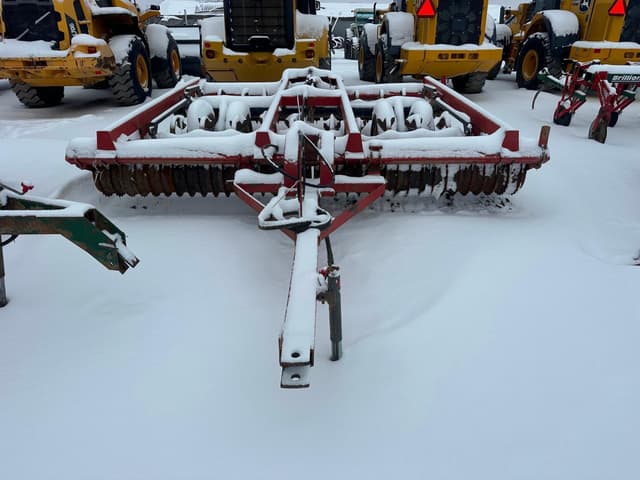 Image of International Harvester 415 equipment image 1