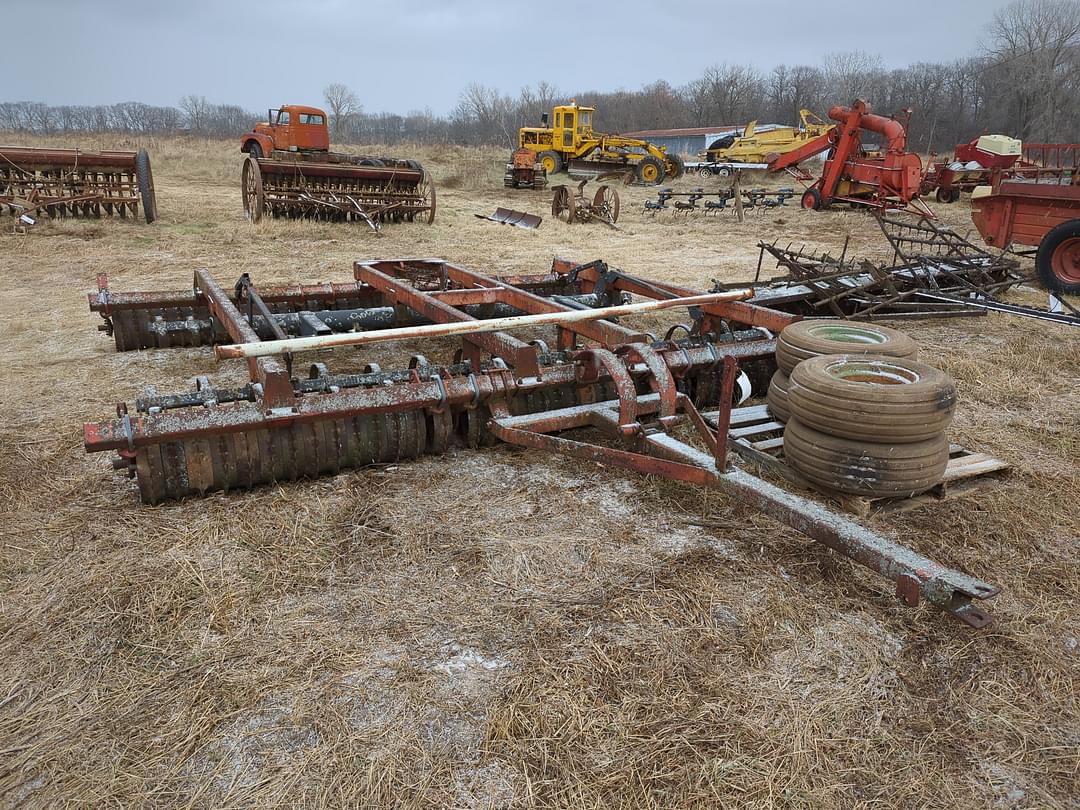 Image of International Harvester 415 Primary image