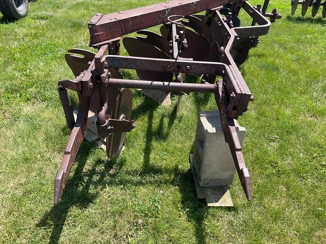 Image of International Harvester 416 equipment image 2
