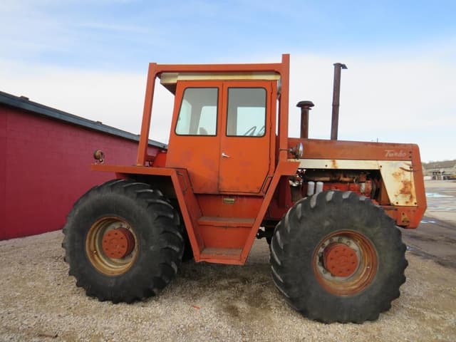 Image of International Harvester 4166 equipment image 3